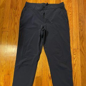 Fabletics The Only Pant Classic Navy S Regular 29-inch